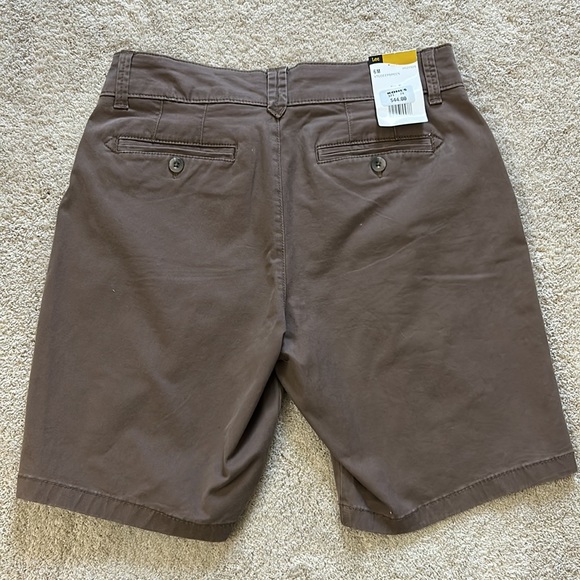 Lee Straight Fit Bermuda Shorts Tan/Brown Size 6 NWT - Picture 6 of 8